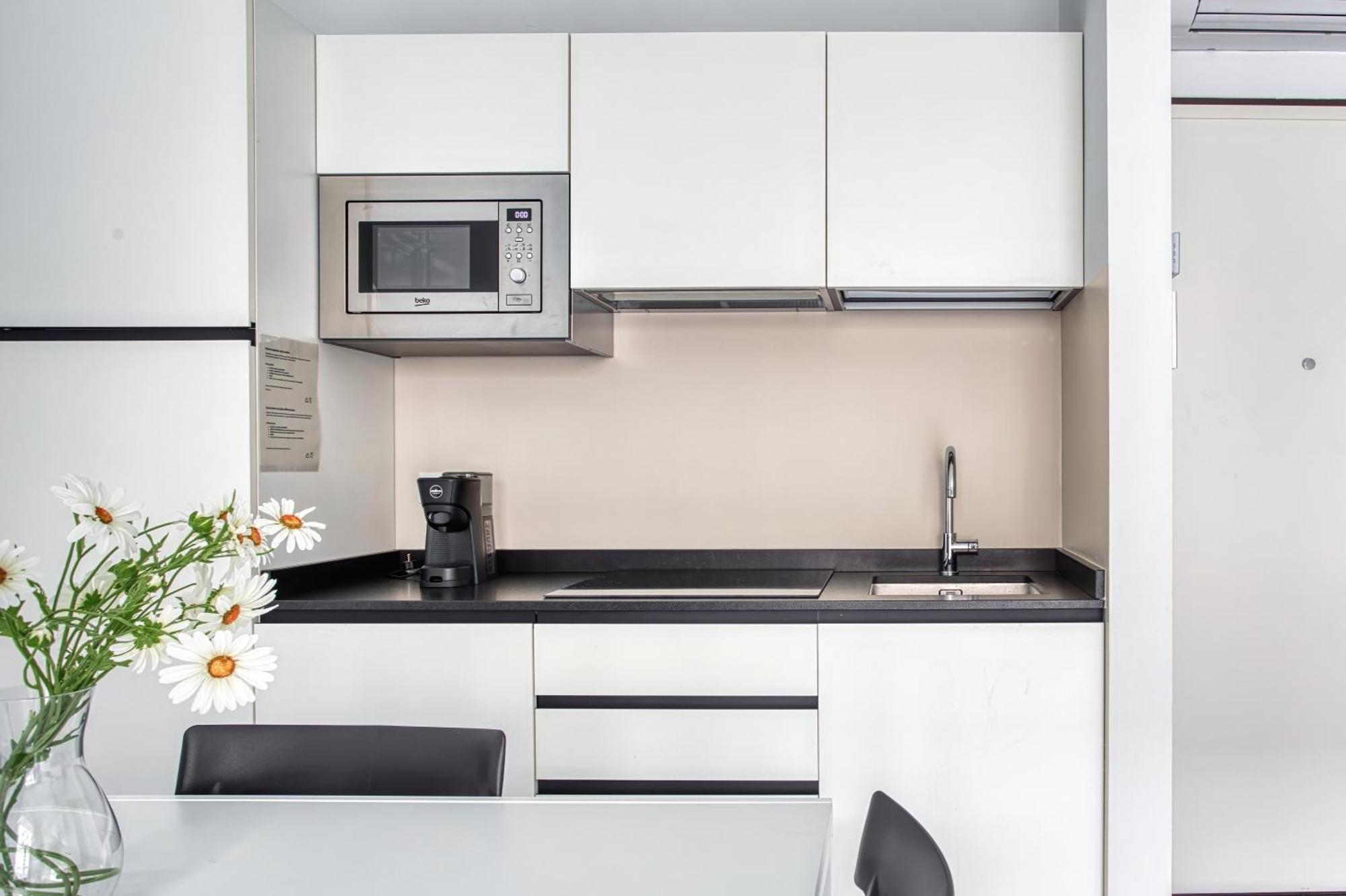 Sleek City Abode In Maciachini Milánó Kültér fotó