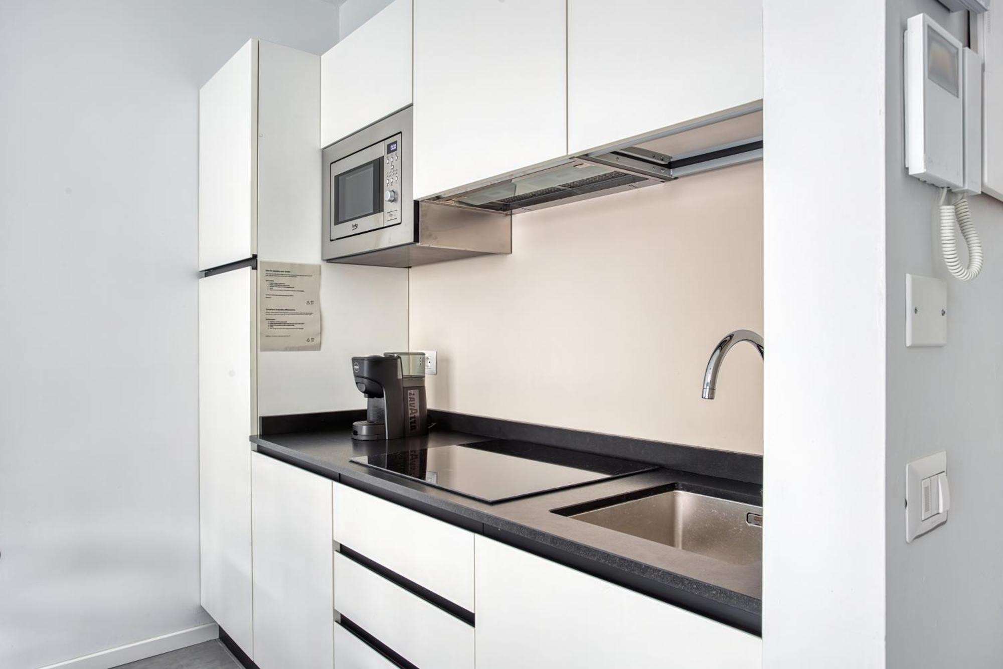 Sleek City Abode In Maciachini Milánó Kültér fotó